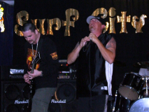 Vagrant-Surf-City-May-2006-123